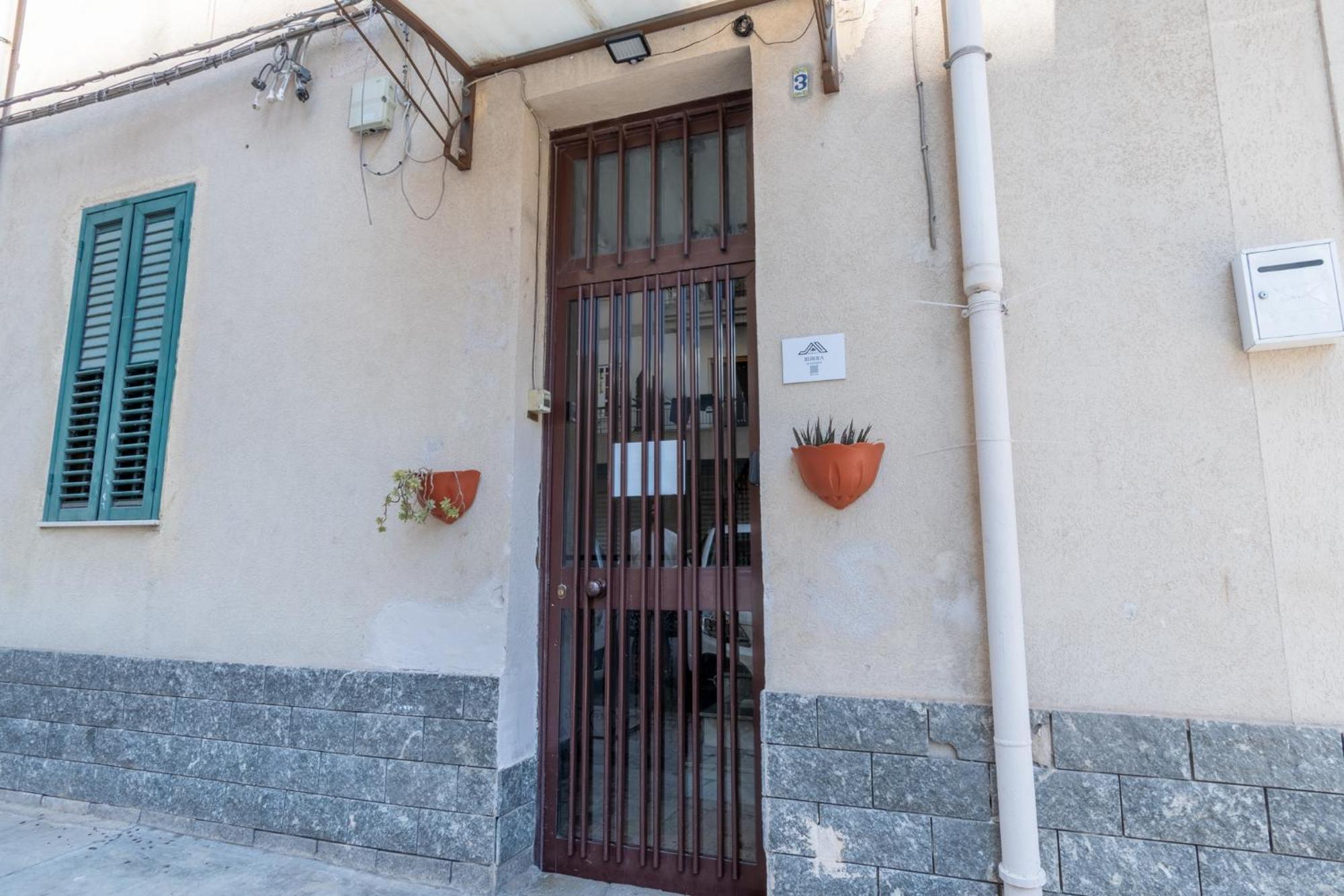 Ribera Apartment Палермо Екстериор снимка